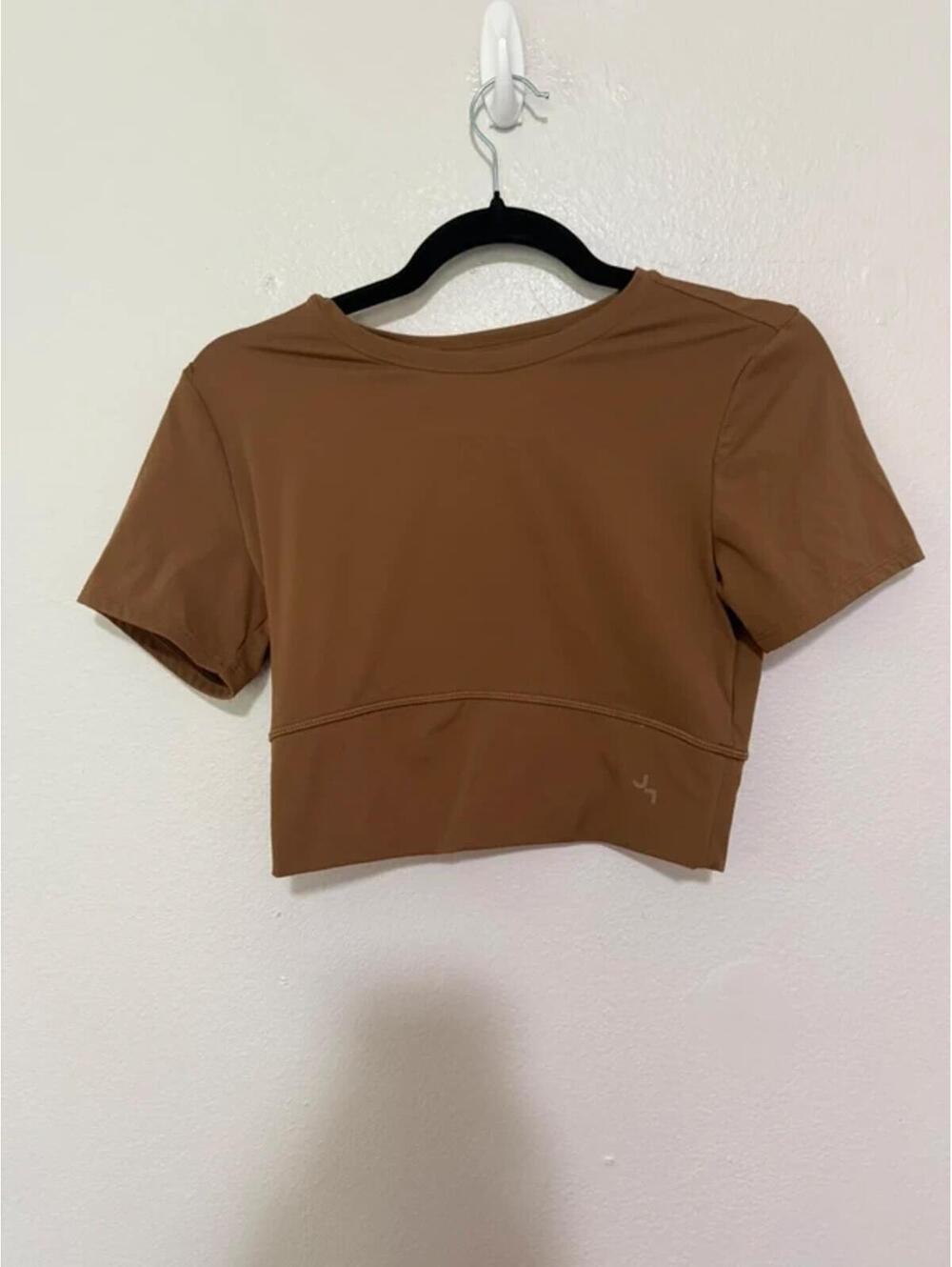 Joylab crossover back cropped short sleeve size small